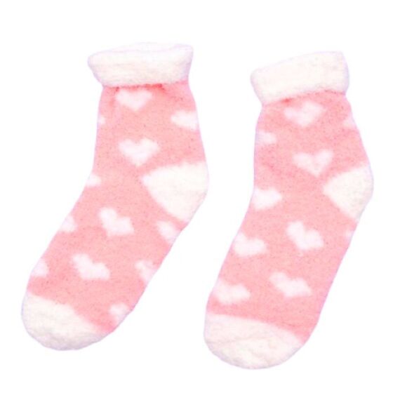 Hearts 💕 Fuzzy Socks - Picture 2 of 4